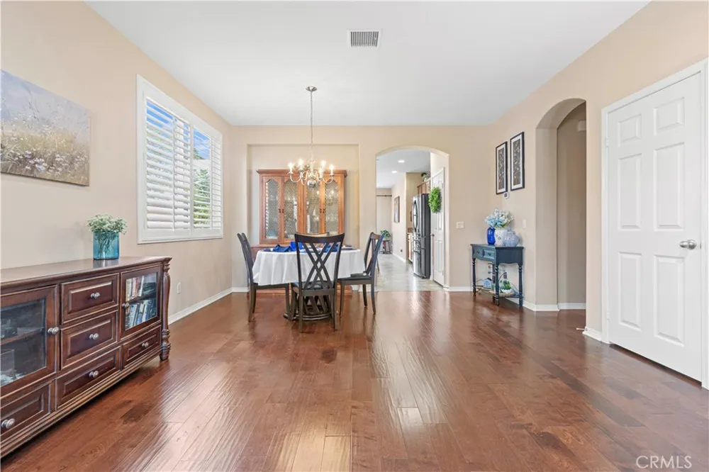 2723 Vine Pomona, CA 91767