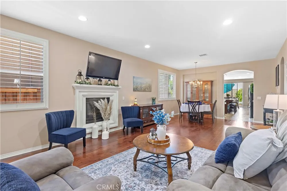 2723 Vine Pomona, CA 91767