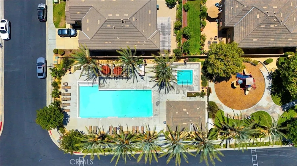 2723 Vine Pomona, CA 91767