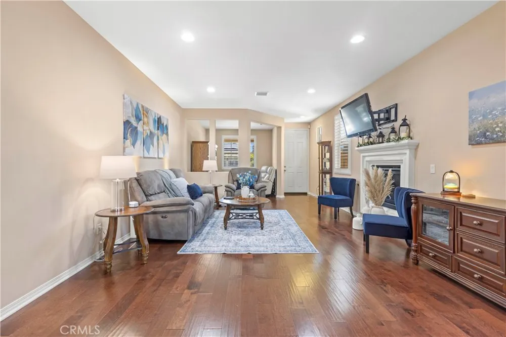 2723 Vine Pomona, CA 91767