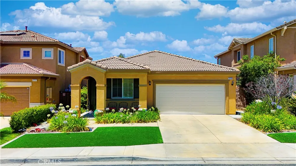 2723 Vine Pomona, CA 91767