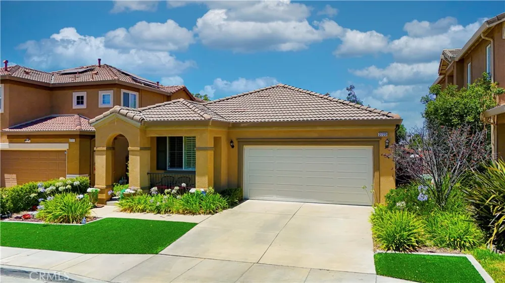 2723 Vine Pomona, CA 91767
