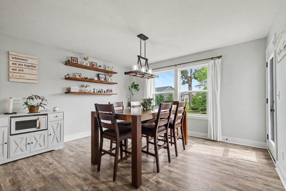 3113 Lowingside Drive Jenison, MI 49428