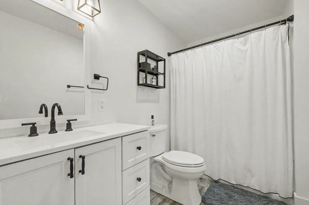 3113 Lowingside Drive Jenison, MI 49428