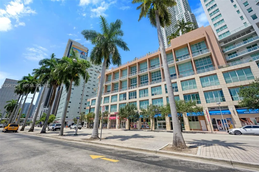 244 Biscayne Blvd #451 Miami, FL 33132