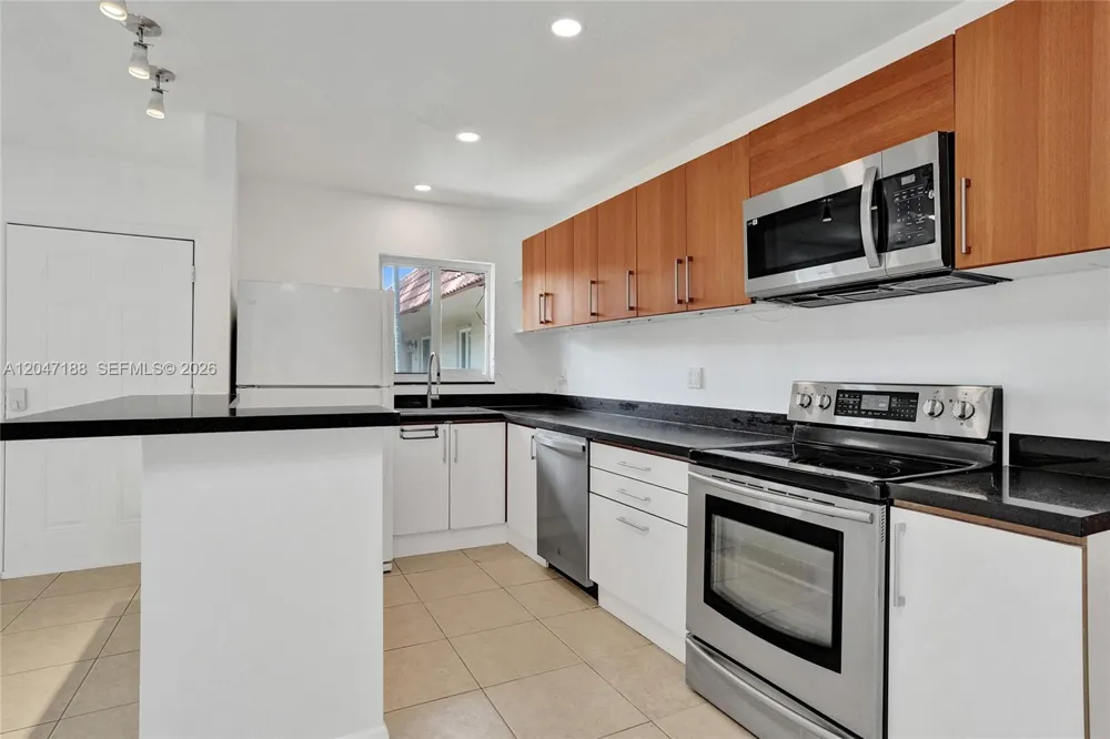 3050 NE 5th Ter #13 Wilton Manors, FL 33334