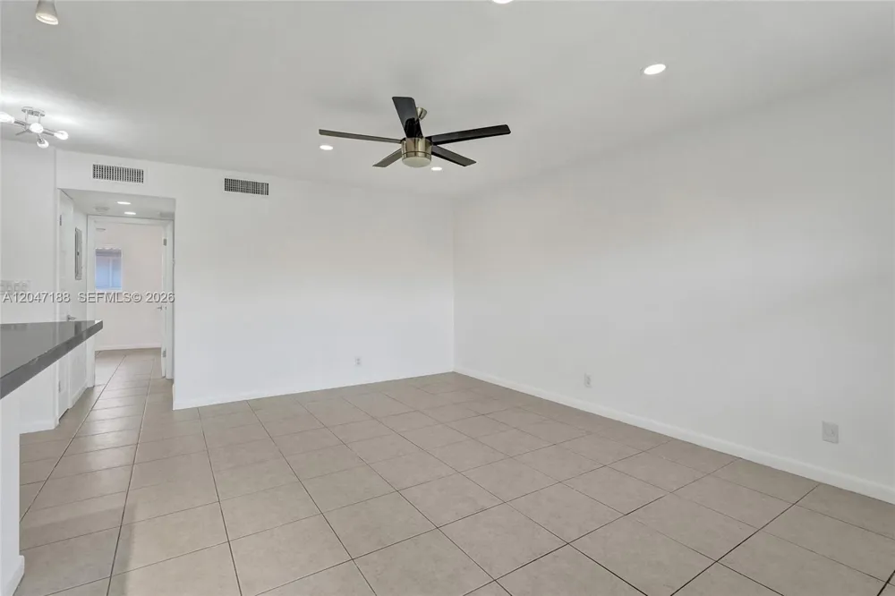 3050 NE 5th Ter #13 Wilton Manors, FL 33334