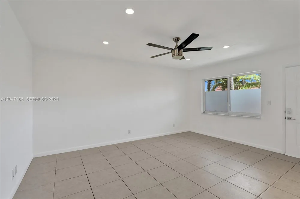 3050 NE 5th Ter #13 Wilton Manors, FL 33334