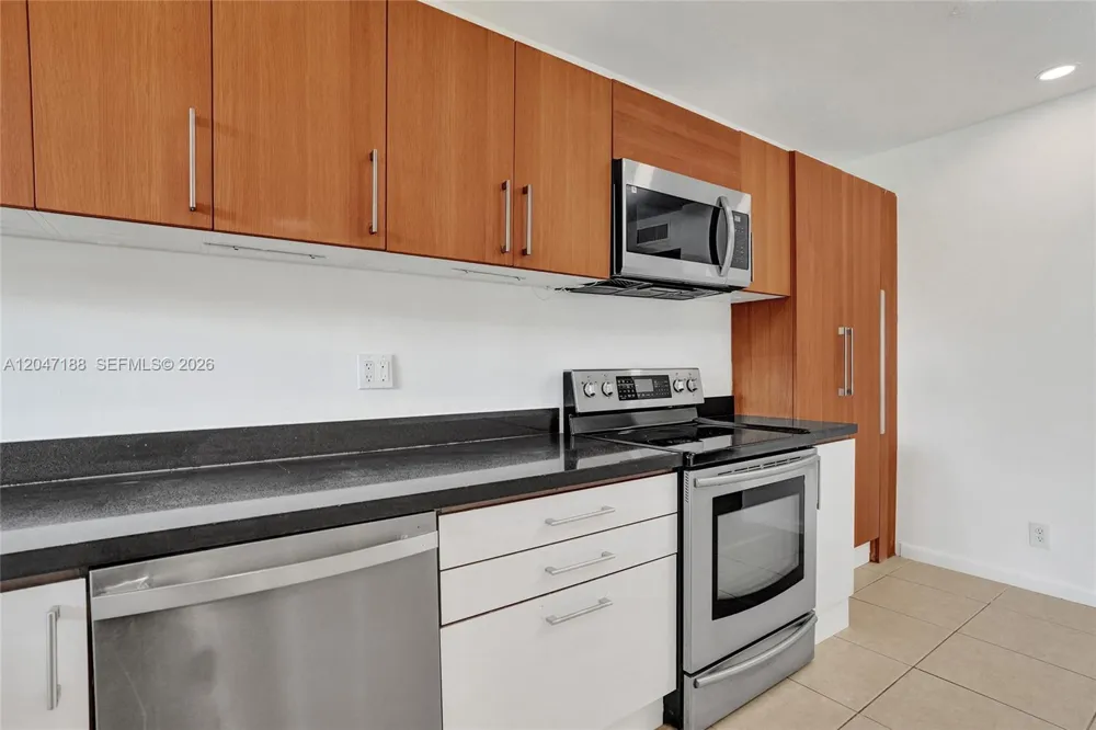 3050 NE 5th Ter #13 Wilton Manors, FL 33334