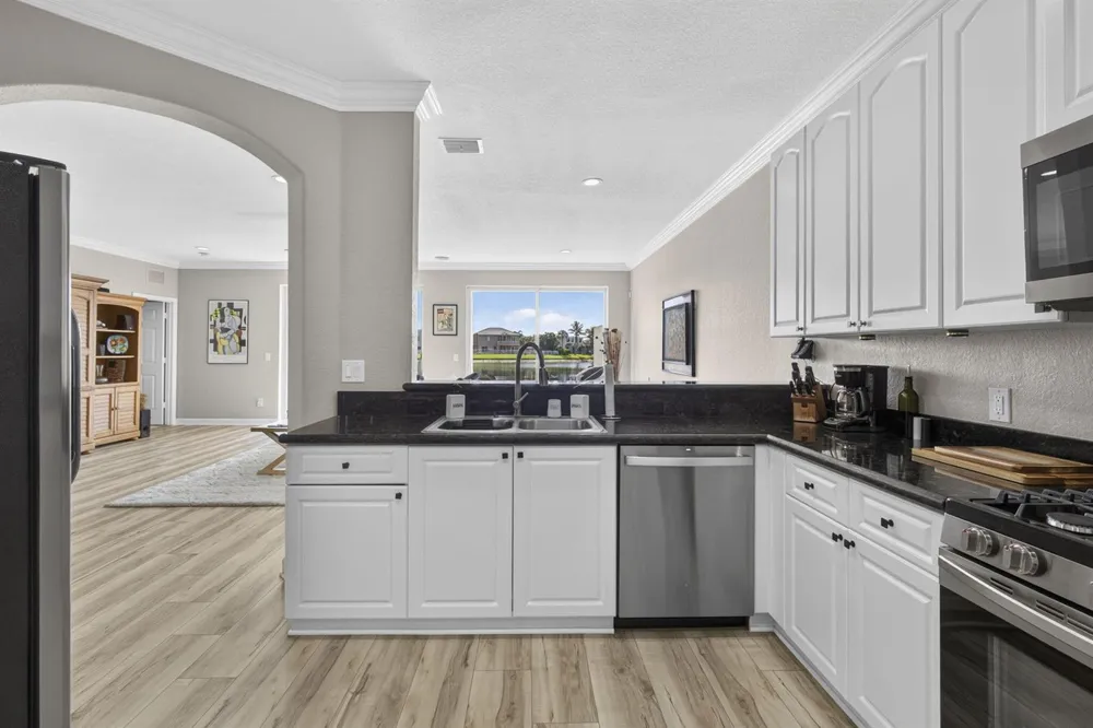 10675 Old Hammock Way Wellington, FL 33414
