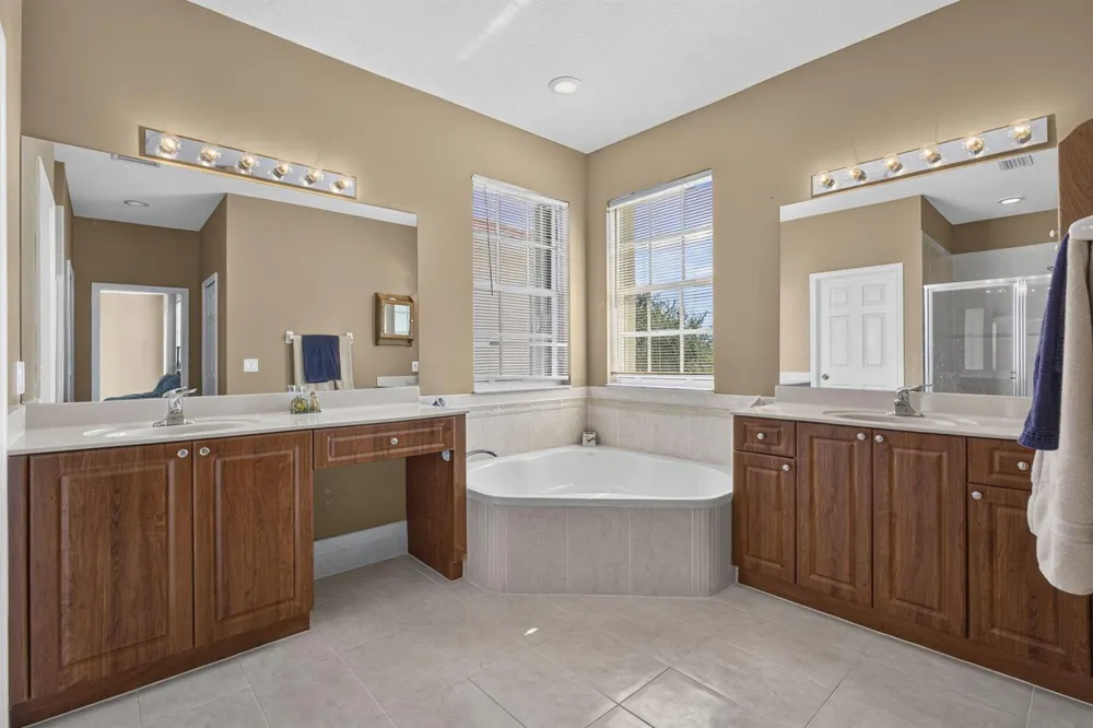 10675 Old Hammock Way Wellington, FL 33414