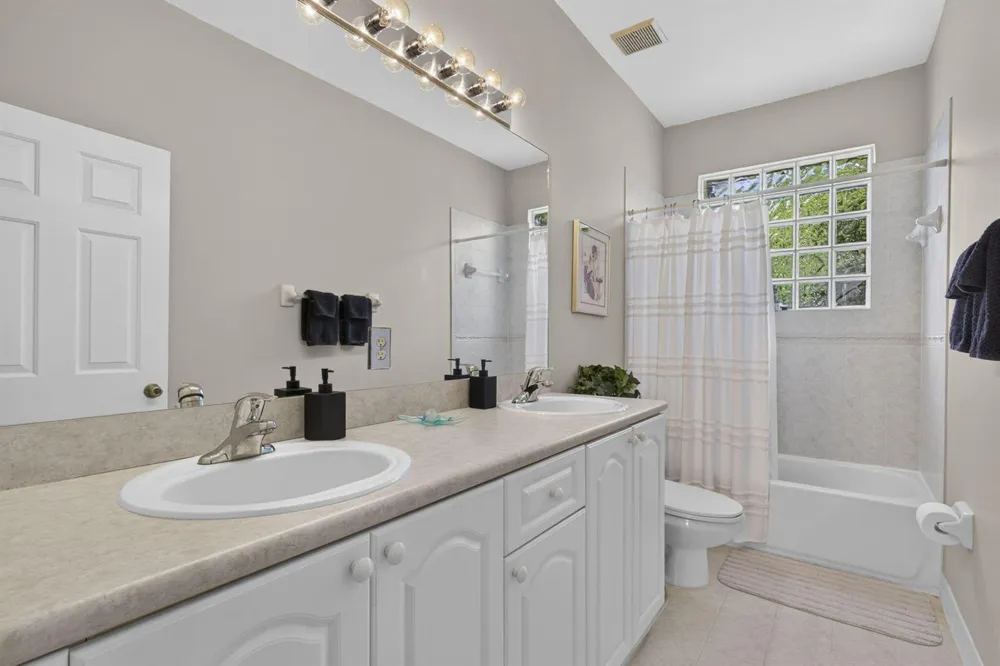 10675 Old Hammock Way Wellington, FL 33414