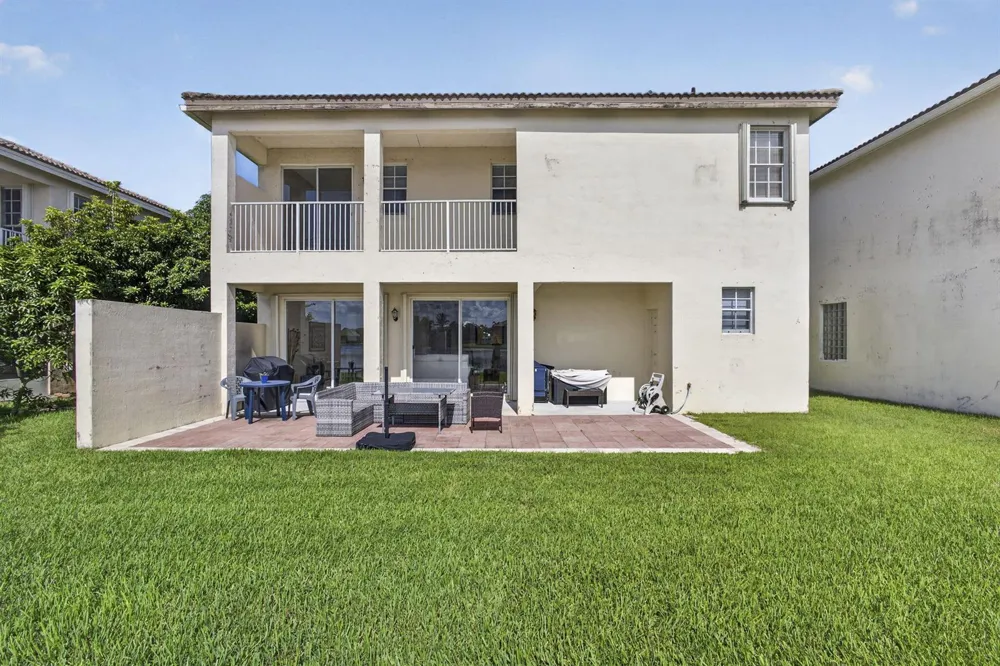 10675 Old Hammock Way Wellington, FL 33414