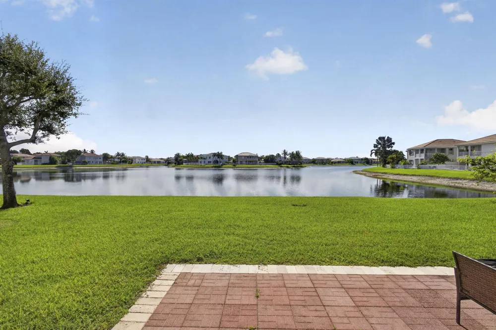 10675 Old Hammock Way Wellington, FL 33414