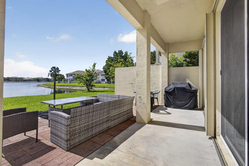 10675 Old Hammock Way Wellington, FL 33414