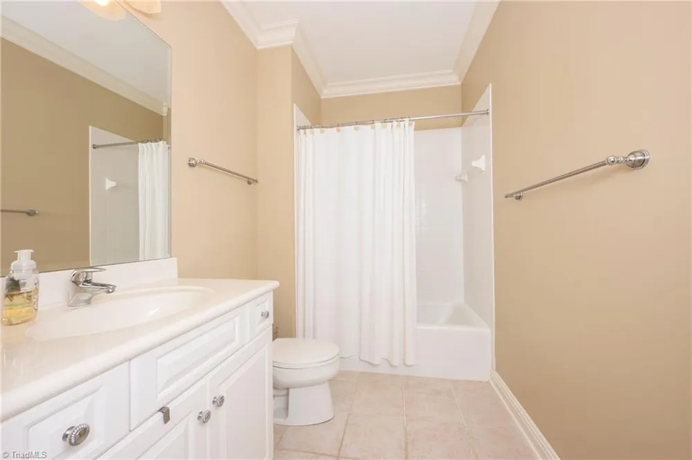151 Wellsprings Court Pfafftown, NC 27040