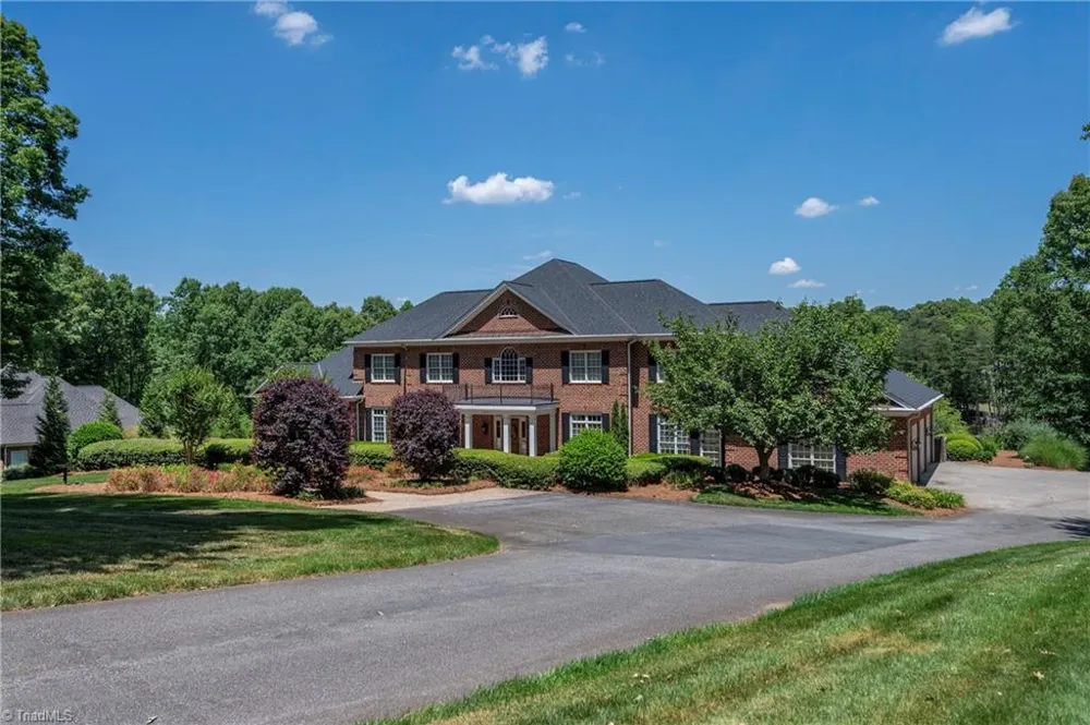 151 Wellsprings Court Pfafftown, NC 27040