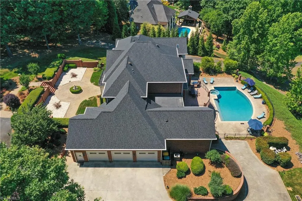151 Wellsprings Court Pfafftown, NC 27040