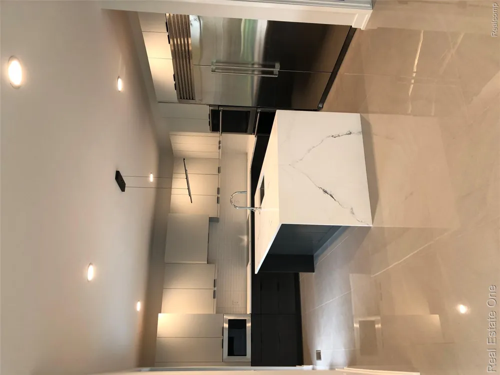 1830 Sadie Shore Drive Commerce Charter Township, MI 48382