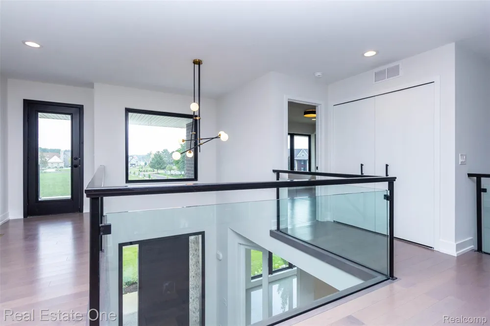 1830 Sadie Shore Drive Commerce Charter Township, MI 48382