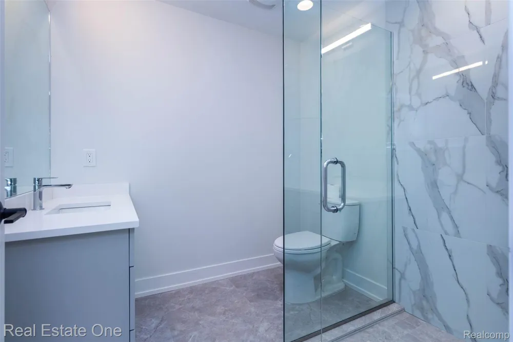 1830 Sadie Shore Drive Commerce Charter Township, MI 48382