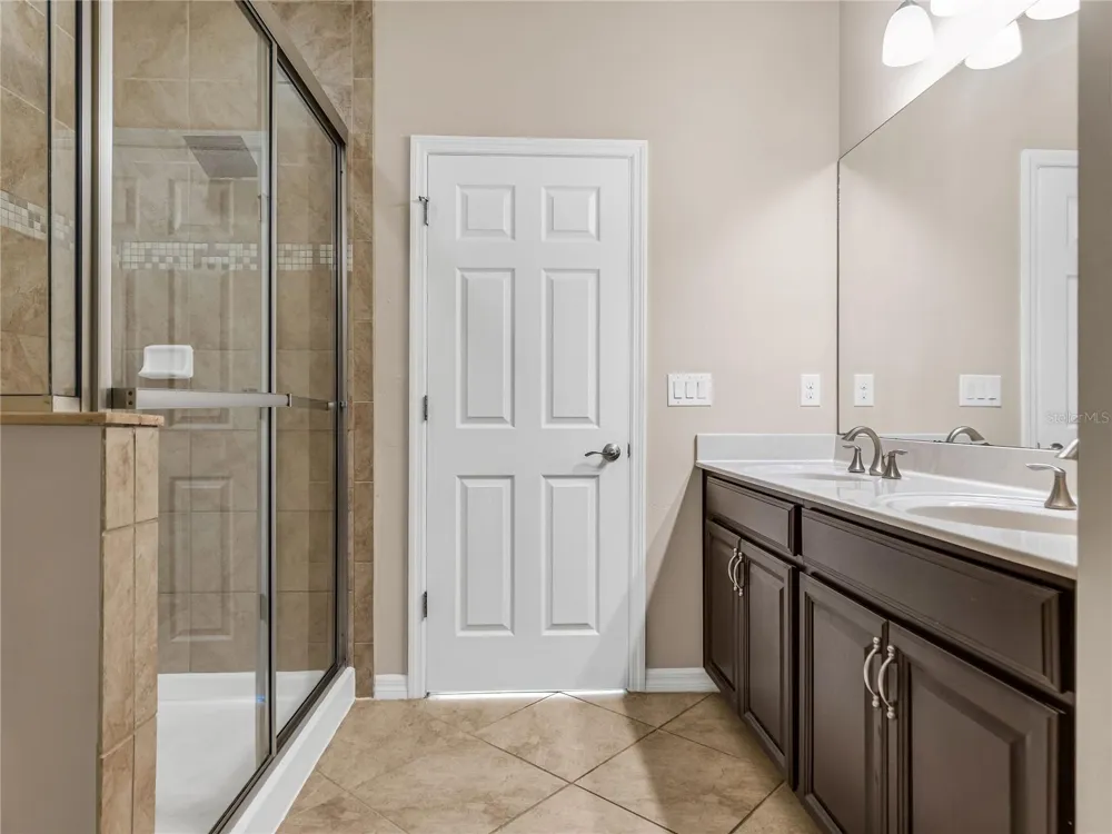 4213 EXPEDITION WAY #107 Osprey, FL 34229