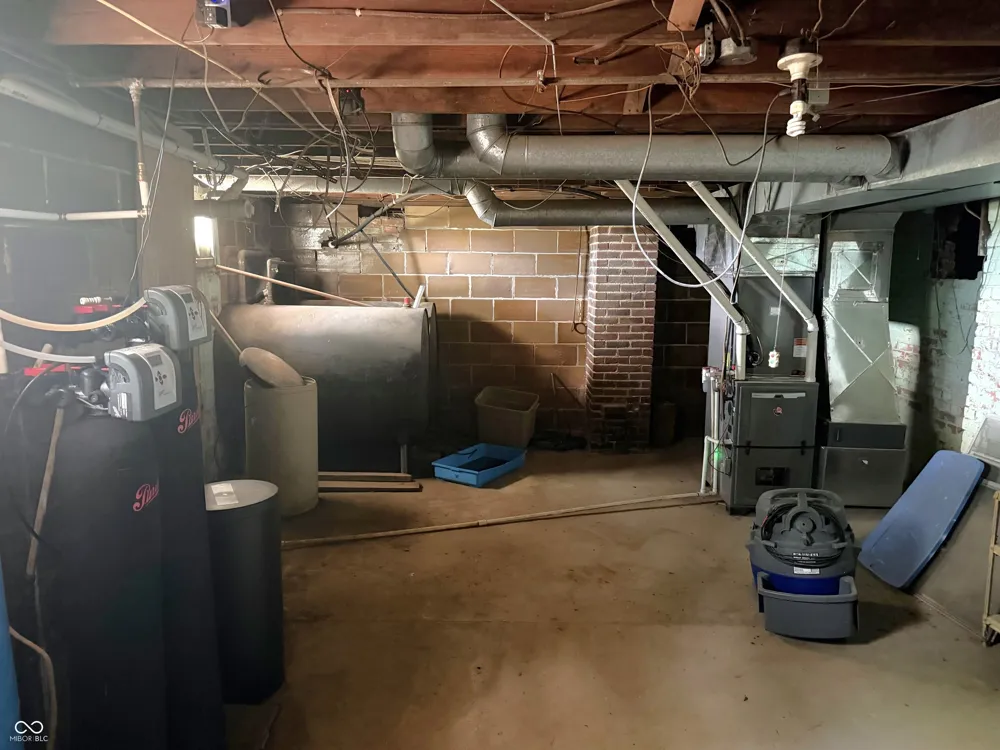 2438 500 E Crawfordsville, IN 47933