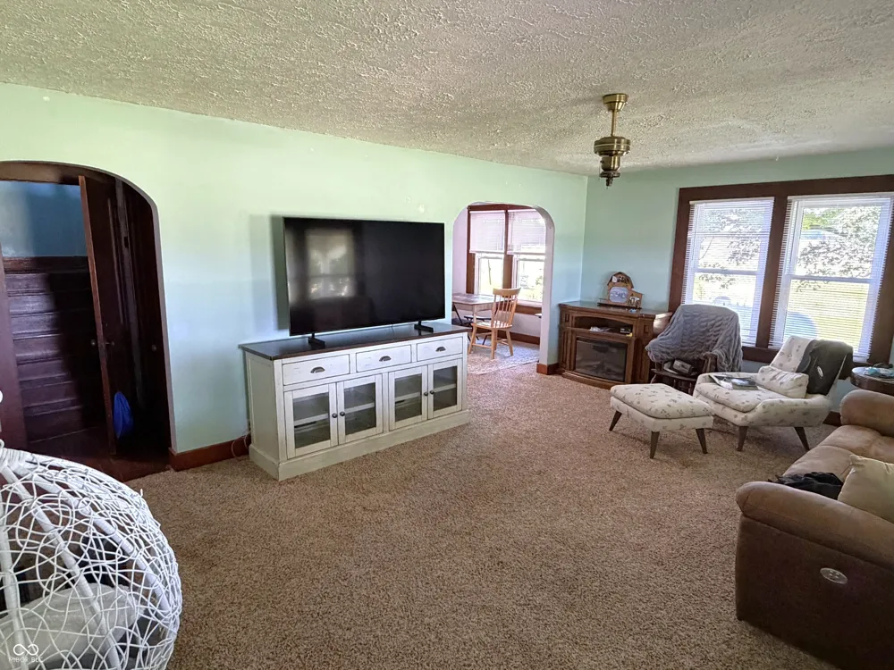 2438 500 E Crawfordsville, IN 47933