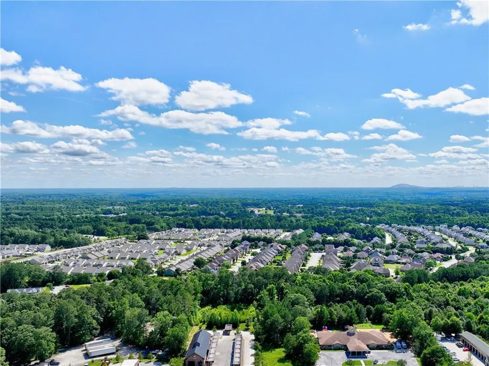 2584 Loganville Highway Grayson, GA 30017