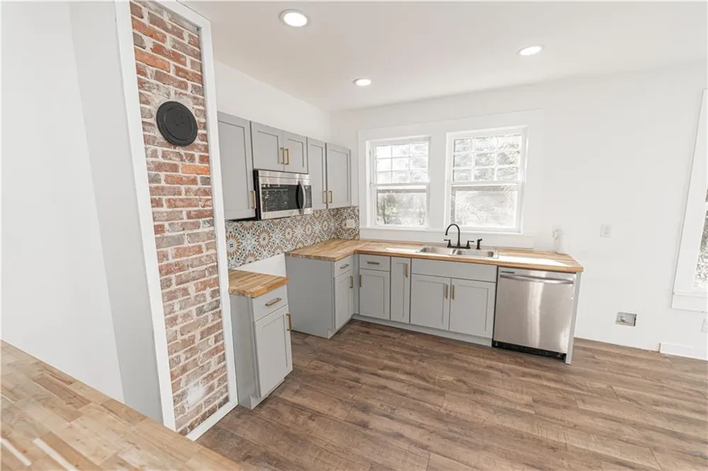 622 Whitney Avenue Albany, GA 31701