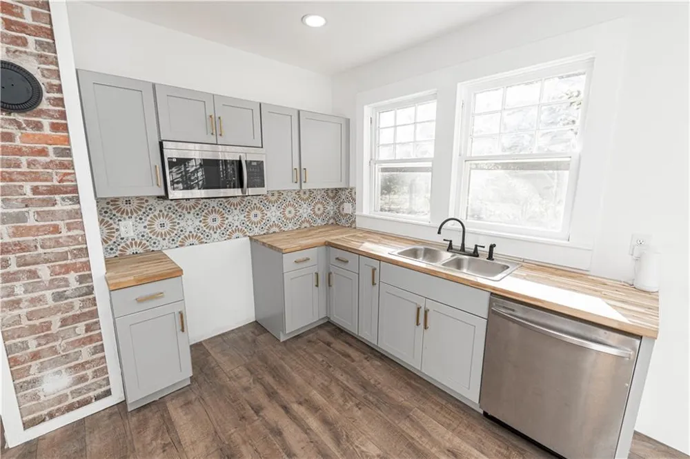 622 Whitney Avenue Albany, GA 31701