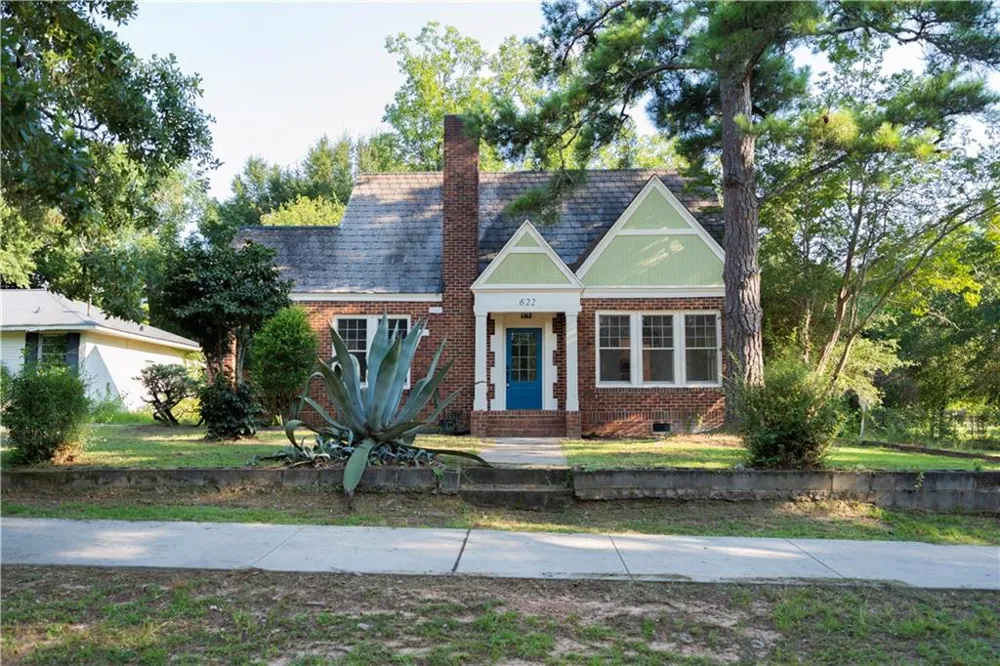 622 Whitney Avenue Albany, GA 31701