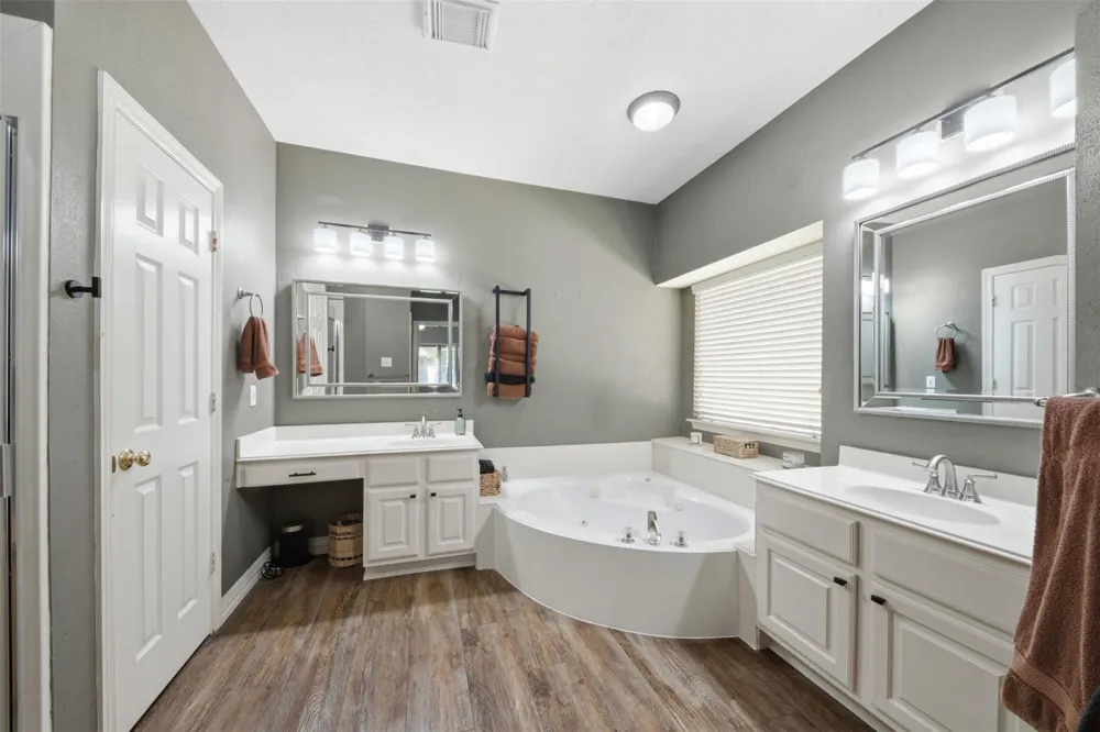19511 Water Point Trail Kingwood, TX 77346
