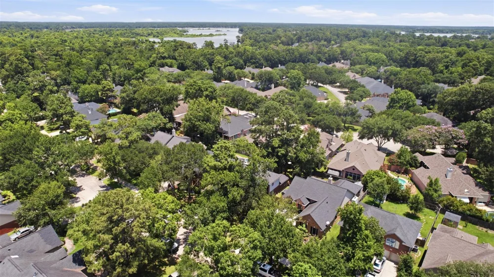 19511 Water Point Trail Kingwood, TX 77346