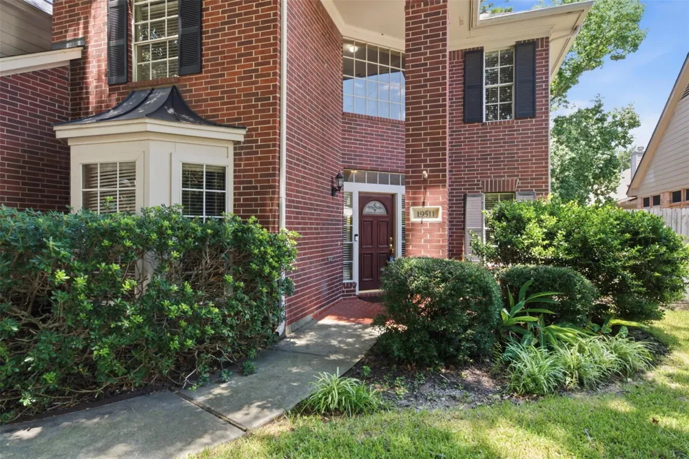 19511 Water Point Trail Kingwood, TX 77346