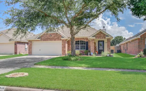 2418 Seguine Drive
