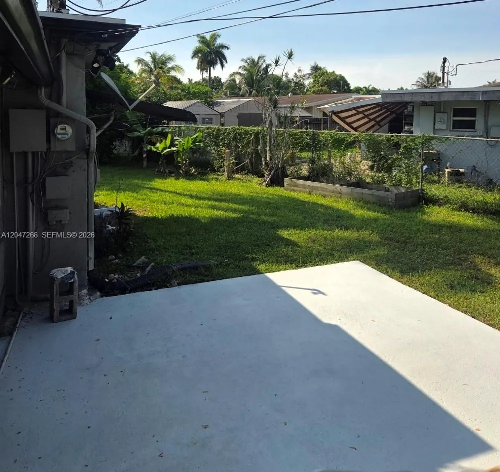 6118 Royal Palm Blvd Margate, FL 33063