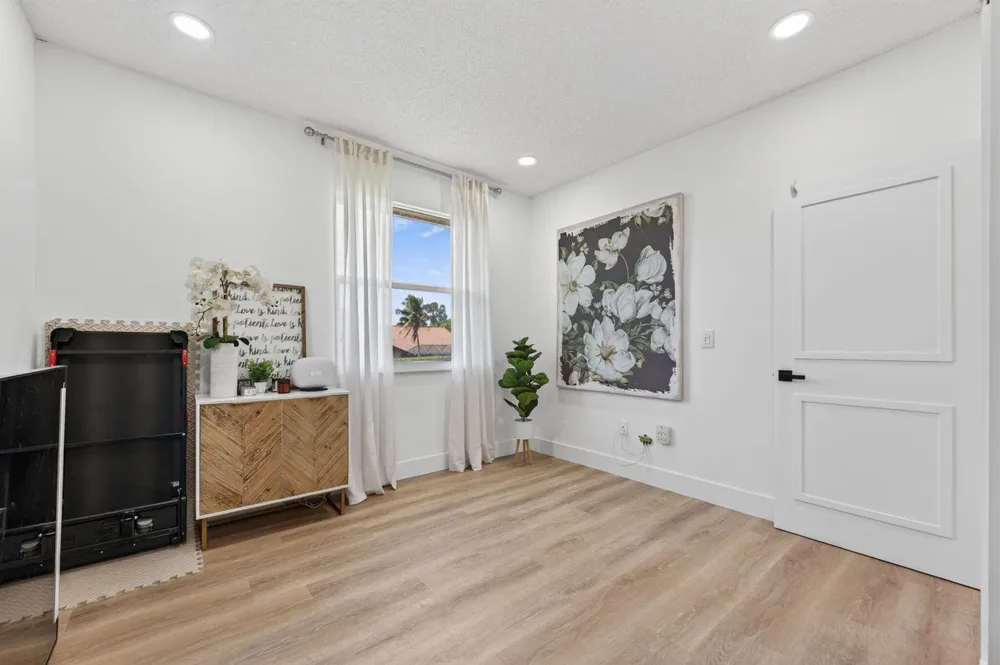 11892 Royal Palm Boulevard #11892 Coral Springs, FL 33065