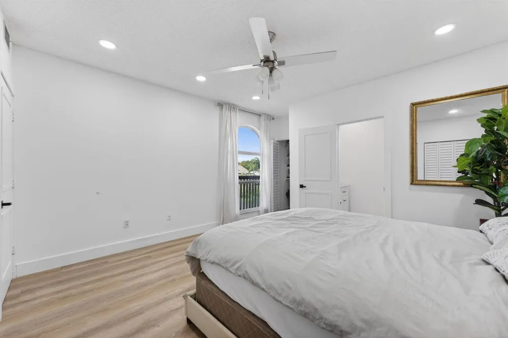 11892 Royal Palm Boulevard #11892 Coral Springs, FL 33065