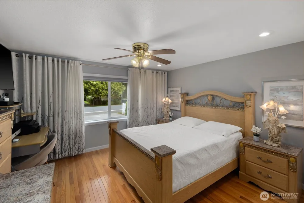 16030 12th Avenue NE Shoreline, WA 98155