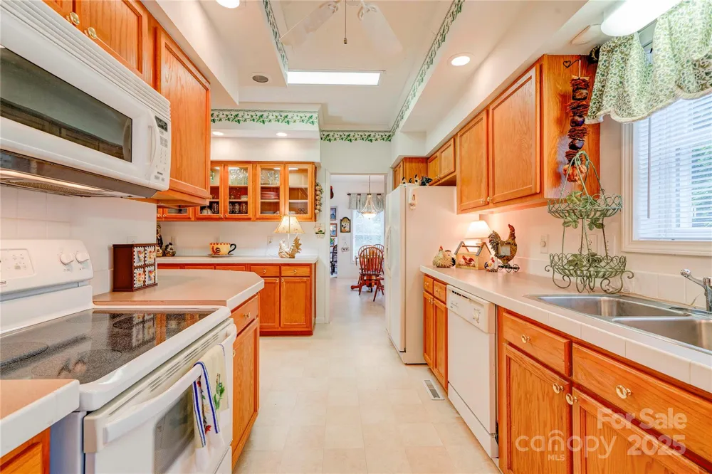 2606 Greenville Highway Flat Rock, NC 28731