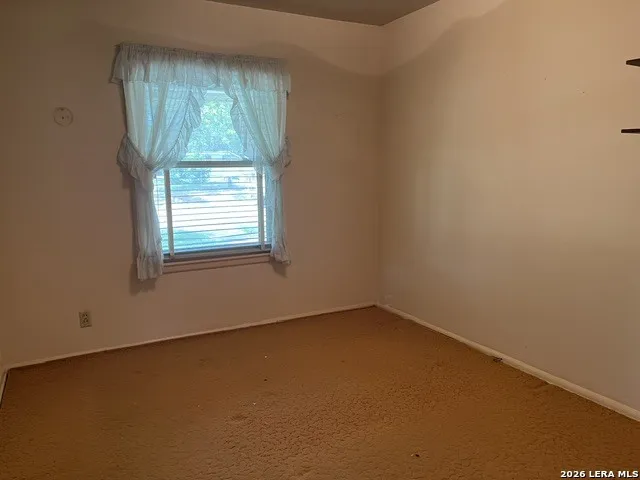 708 Sutton Pleasanton, TX 78064