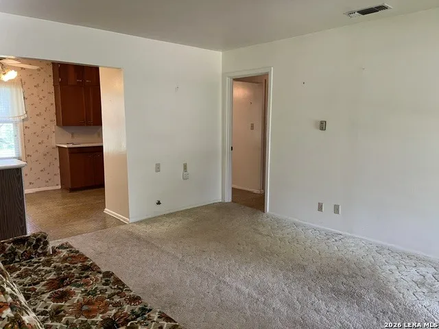708 Sutton Pleasanton, TX 78064