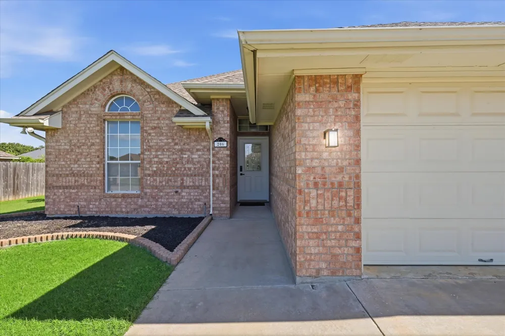206 Mourning Dove Lane Krum, TX 76249