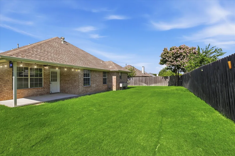 206 Mourning Dove Lane Krum, TX 76249