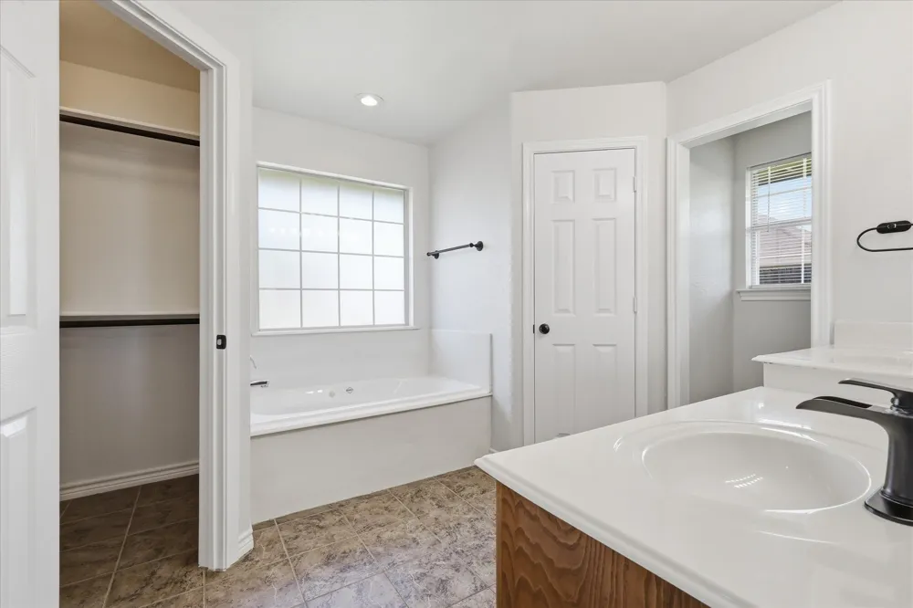 206 Mourning Dove Lane Krum, TX 76249