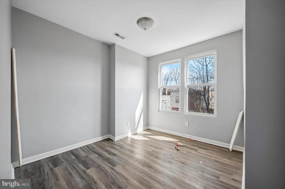 4753 12TH STREET Philadelphia, PA 19141
