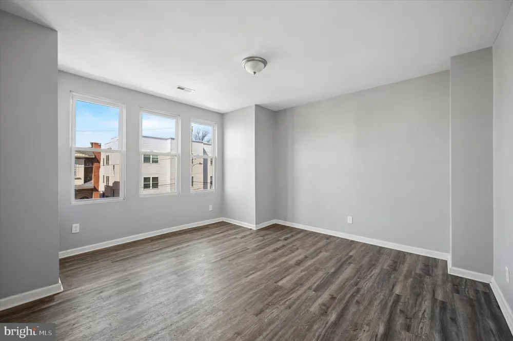 4753 12TH STREET Philadelphia, PA 19141