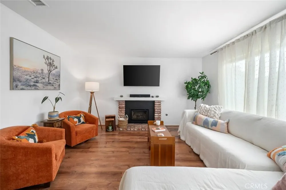 126 Flag Way #B Paso Robles, CA 93446