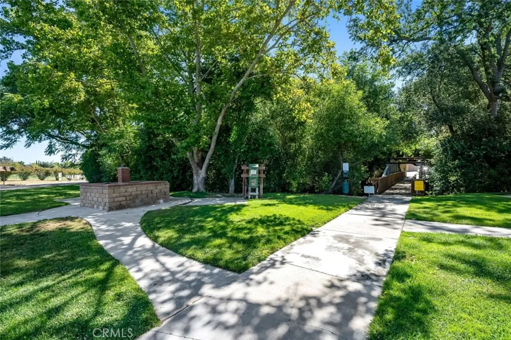 126 Flag Way #B Paso Robles, CA 93446
